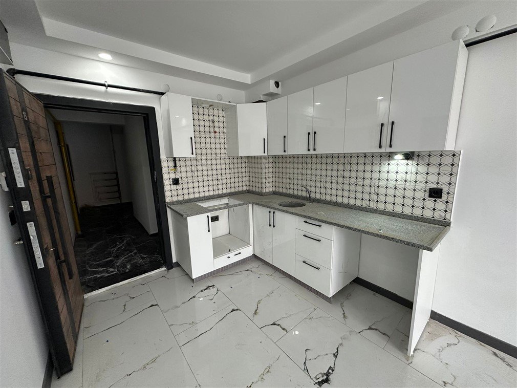 ŞARHÖYÜK MAHALLESİNDE SATILIK 55 MERETKARE 1+1 DAİRE